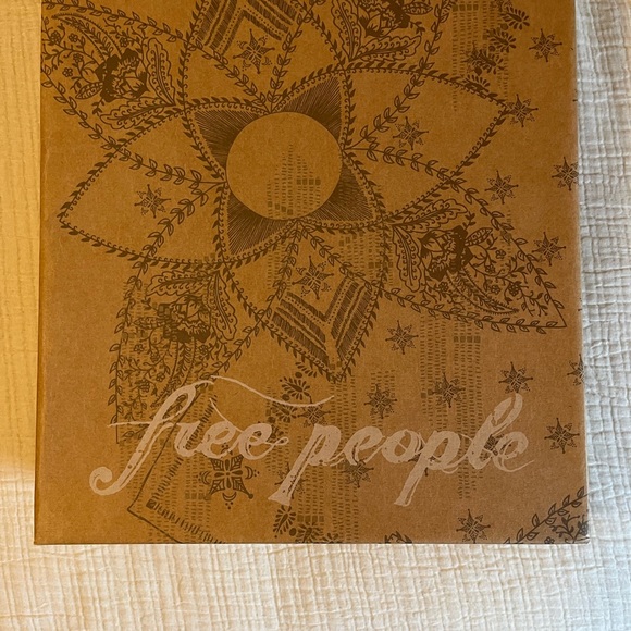 Free People Essential Chelsea Boot size 40 - Picture 15 of 16